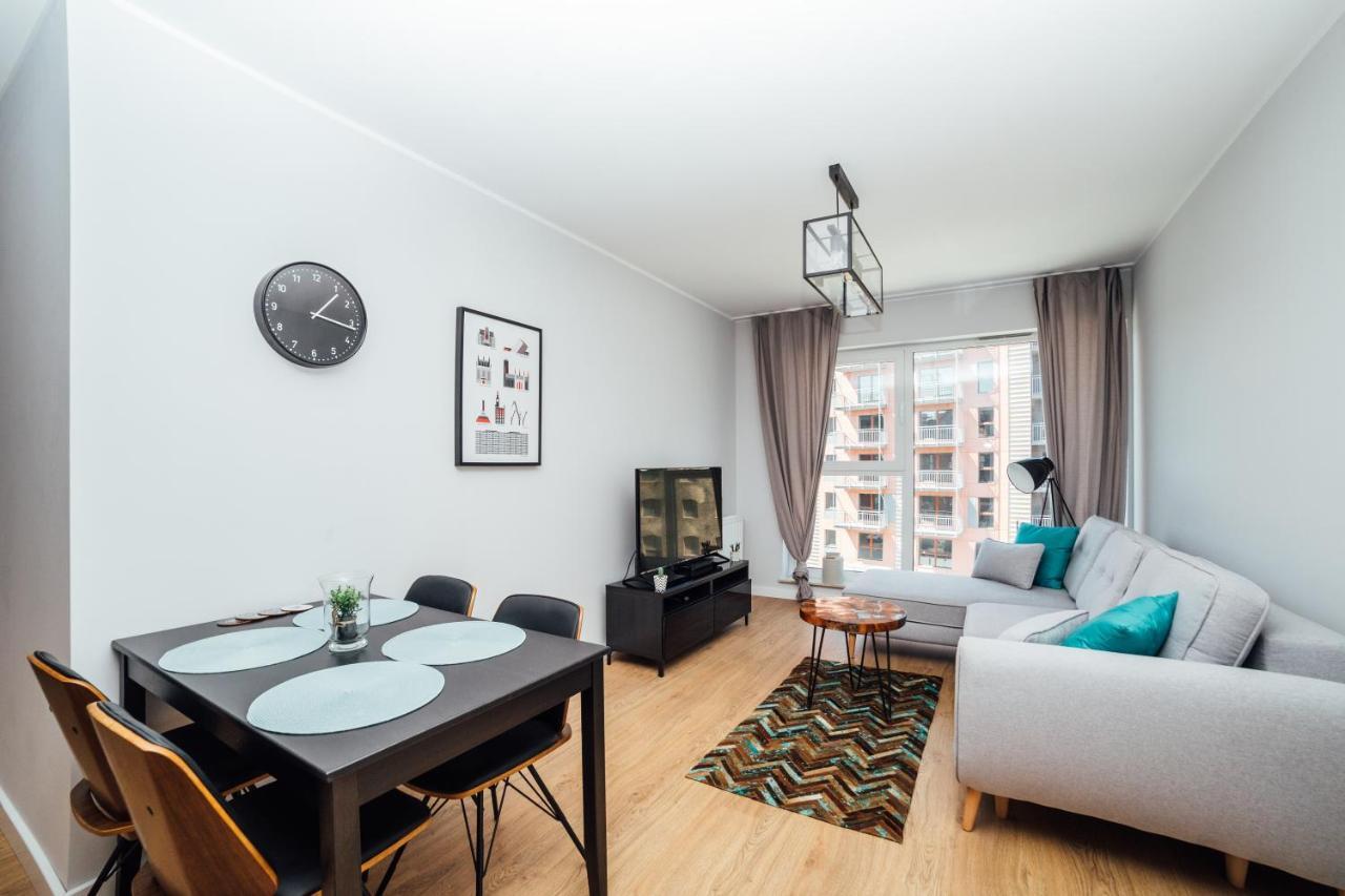 Pobookowane Chmielna Apartments Old Town กดัญสก์ ภายนอก รูปภาพ