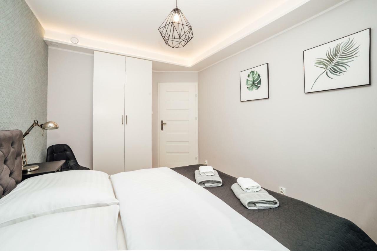 Pobookowane Chmielna Apartments Old Town กดัญสก์ ภายนอก รูปภาพ